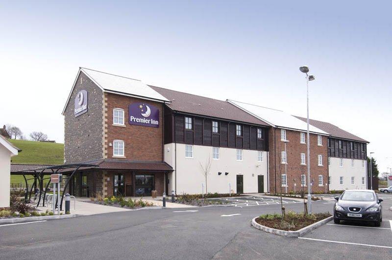 Premier Inn Гластонбері Екстер'єр фото